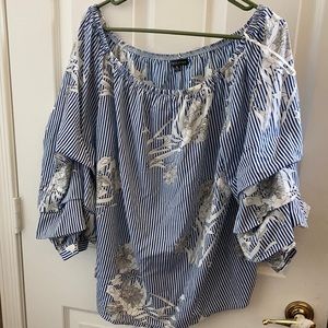 FINAL MARKDOWN Ladies’ Unique Style Envy Top (XL)